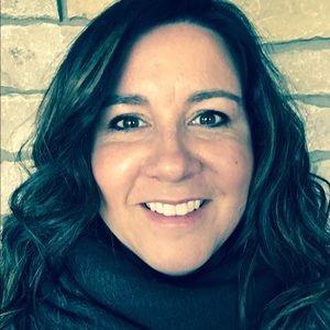 Meet your Posher, Leslie